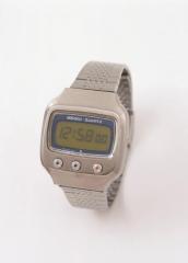 世界初の液晶6桁表示デジタルウオッチ「06LC」(1973年)